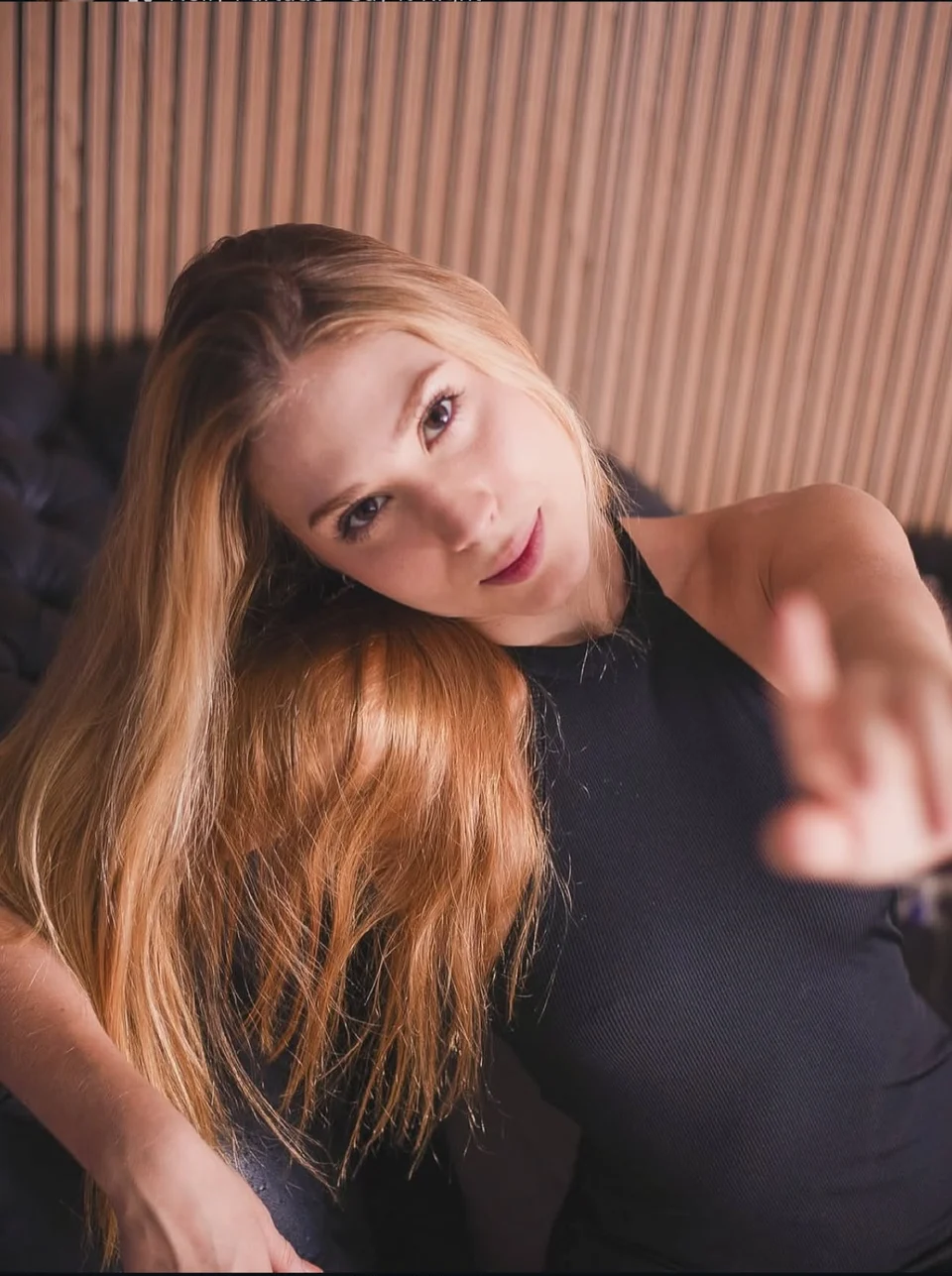 Karina Rafaela Sanchez, integrante do casting Backstage